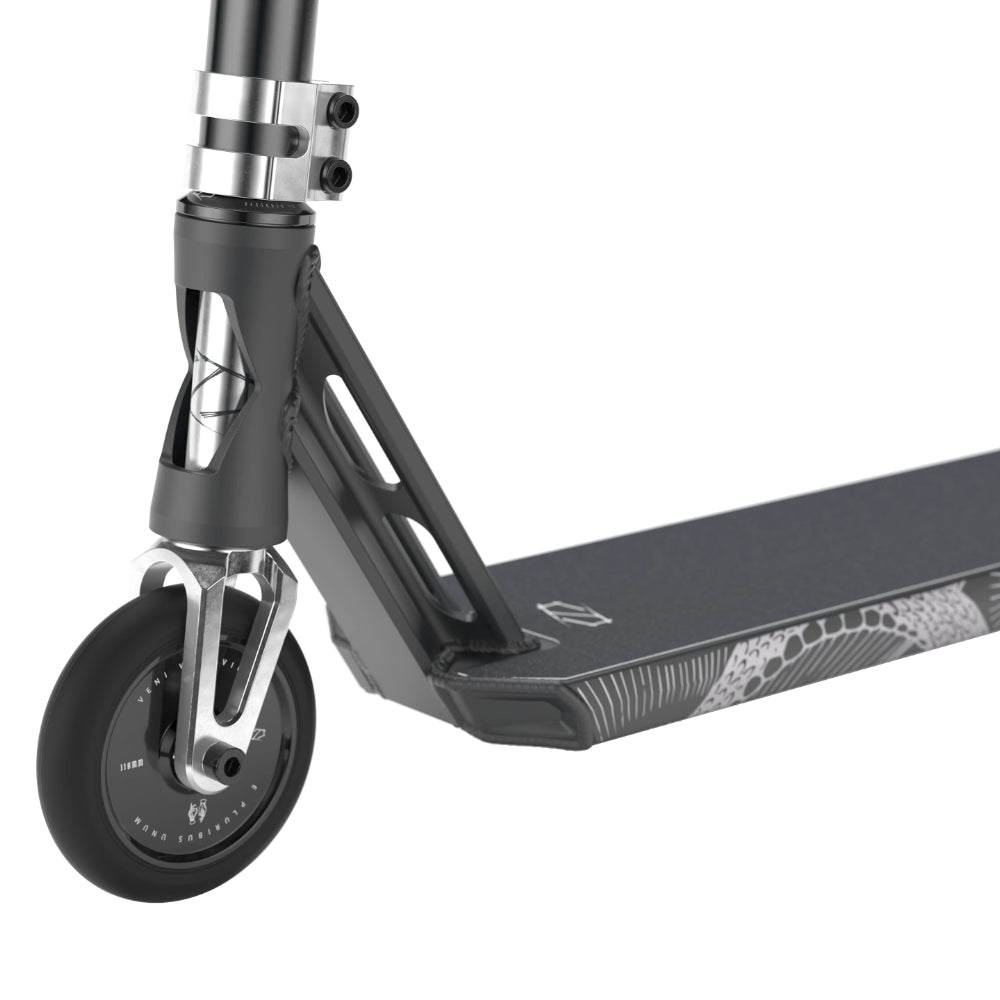 Fuzion Z350 Freestyle Scooter Complete Serpent Silver Aluminium Fork