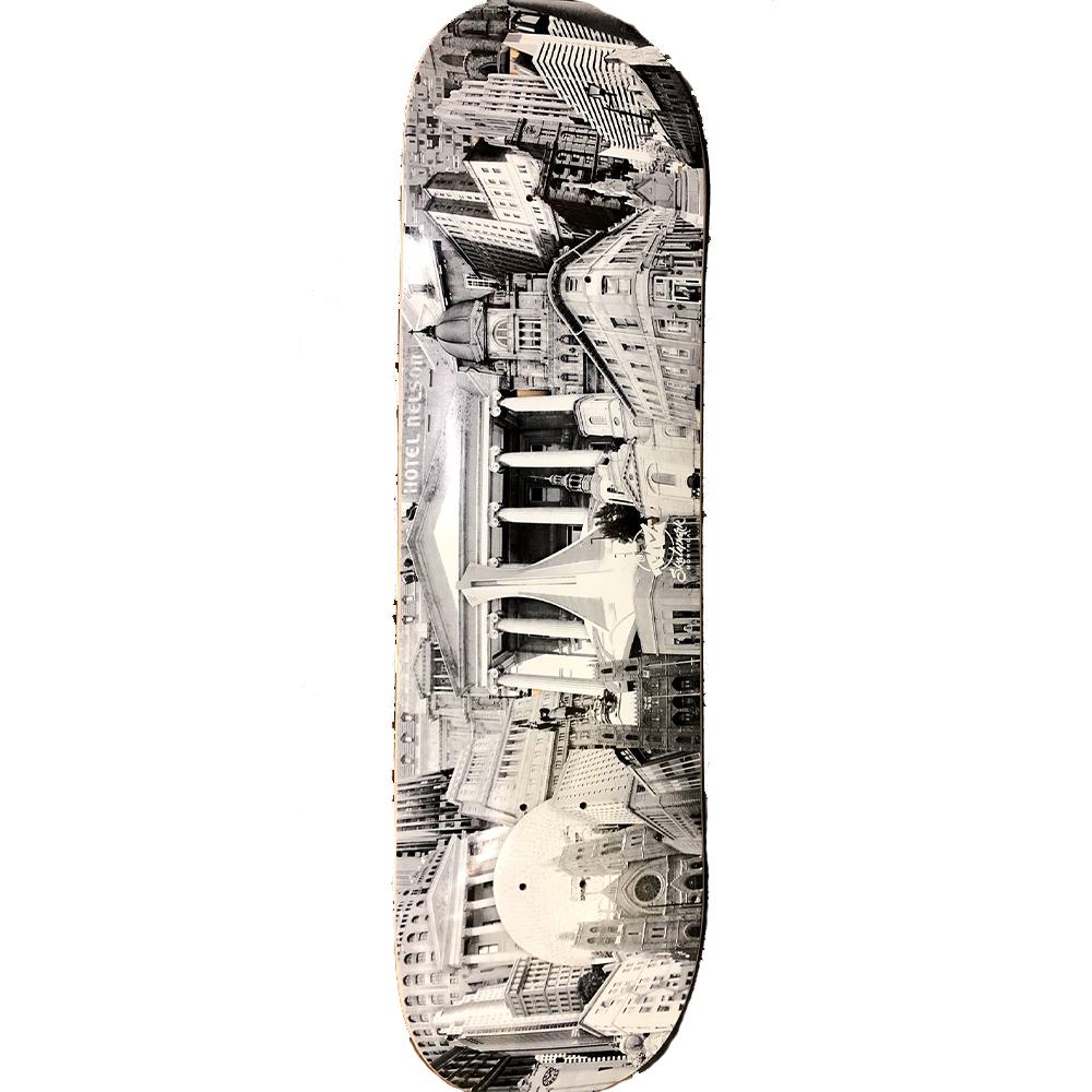 Le TAZ Les Monuments 8.0 - Skateboard Deck