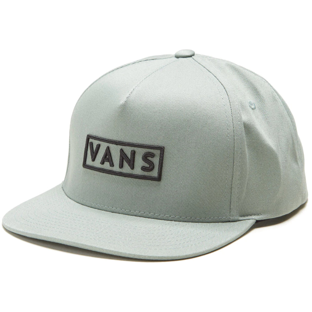 Vans Easy Box Snapback Hat Chinois Green The Easy Box Snapback Hat uses raised embroidery to add subtle texture to our simple boxed logo. This classic 5-panel hat also includes an adjustable snap at the back for quick fitting, and is made with 100% cotton.