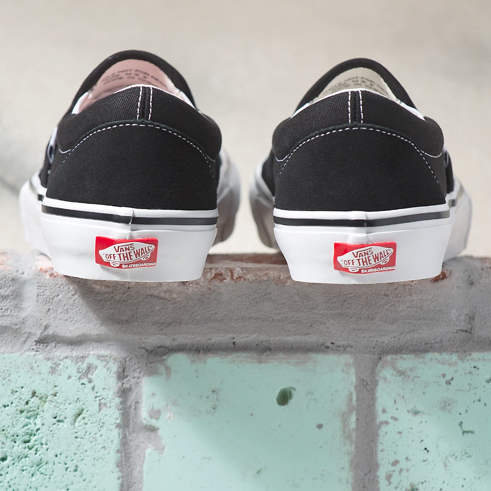 Vans Skate Slip-On Black / White - Shoes Back Logo