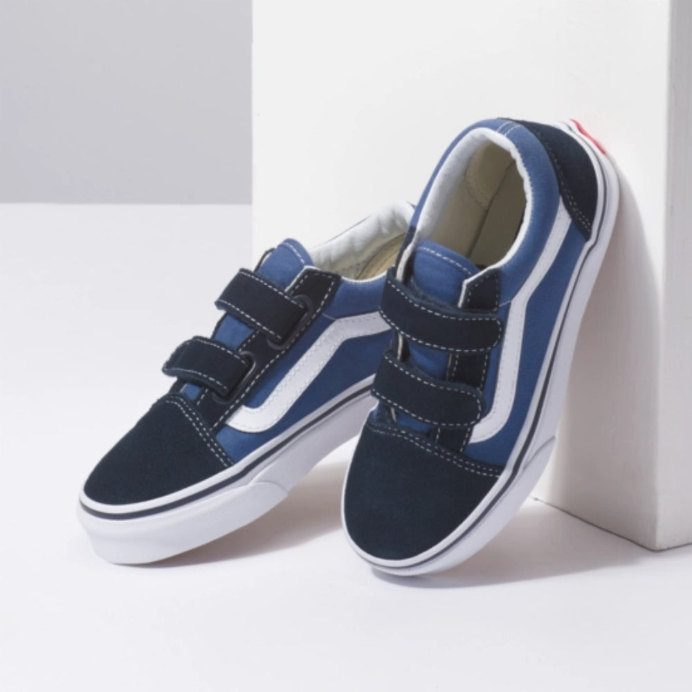 Low top deals velcro vans