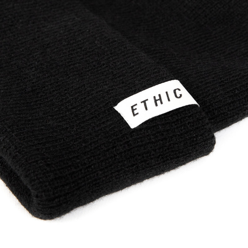 Ethic Serpico - Beenie Woven Label Close Up